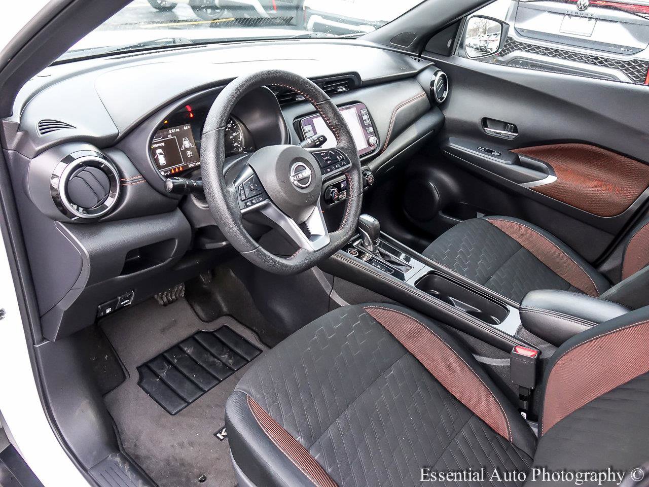 2024 NISSAN KICKS - Image 8