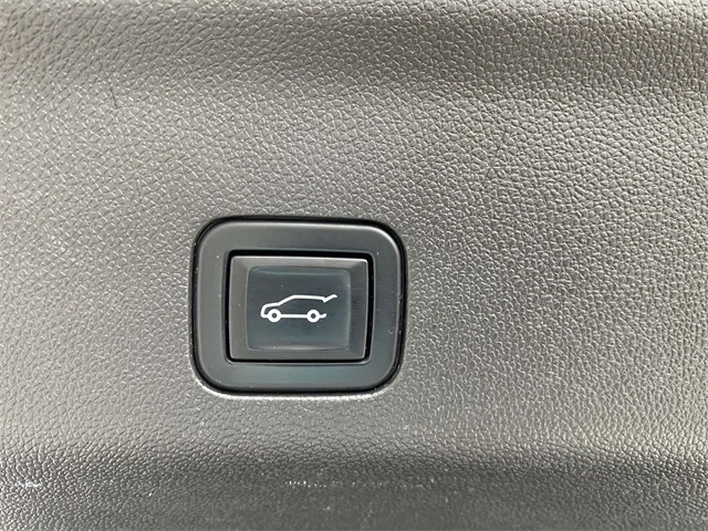 2021 Chevrolet Suburban Z71 photo 7