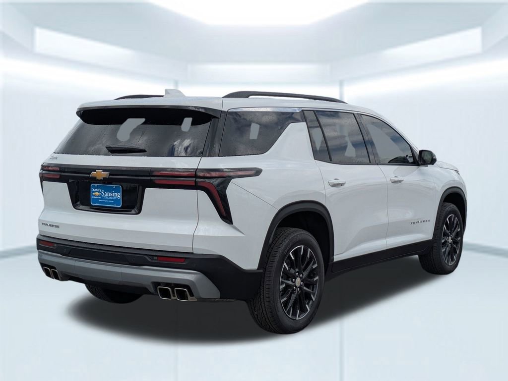 2025 Chevrolet Traverse photo 5