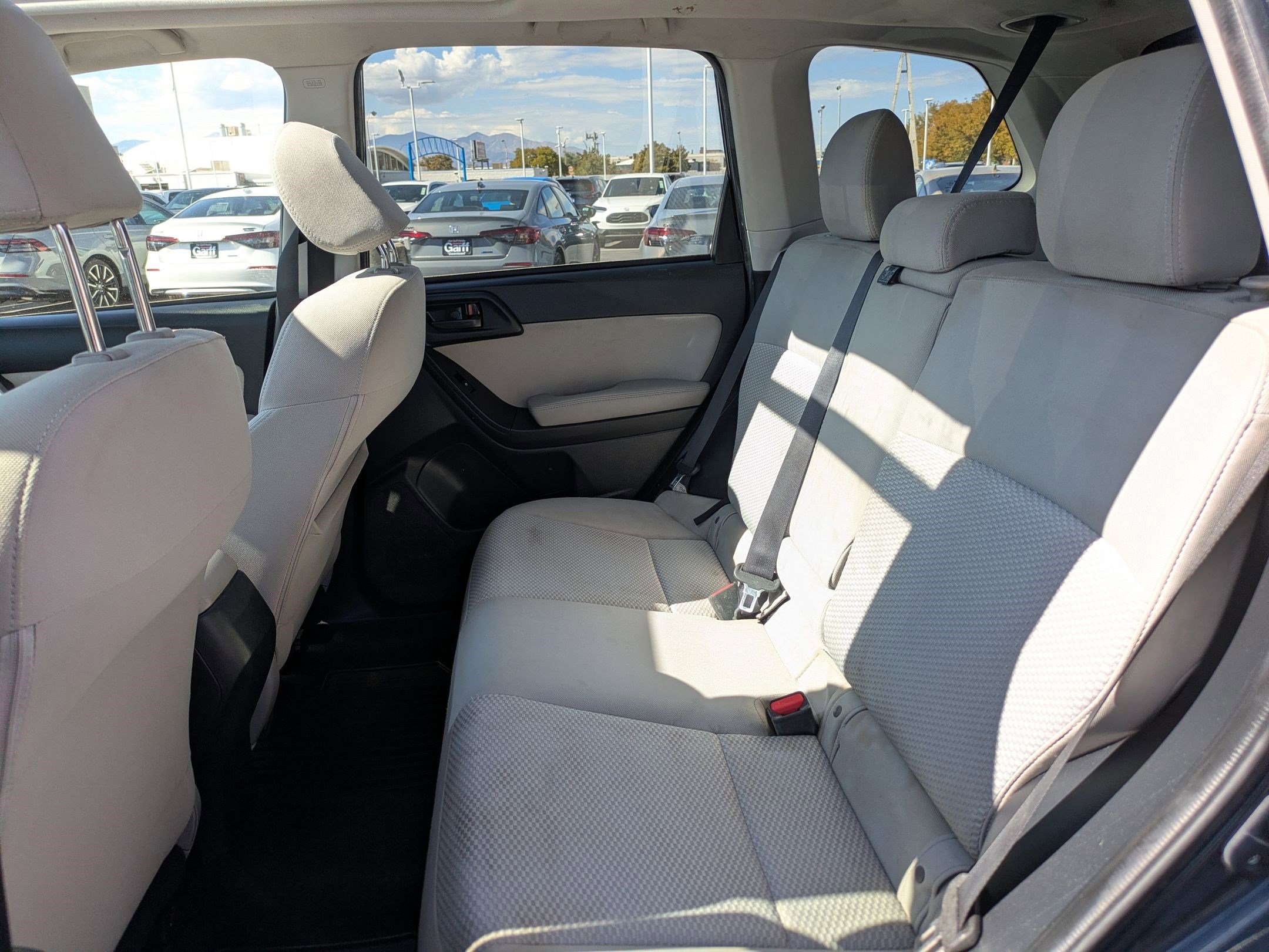 2016 Subaru Forester 2.5i Premium photo 25
