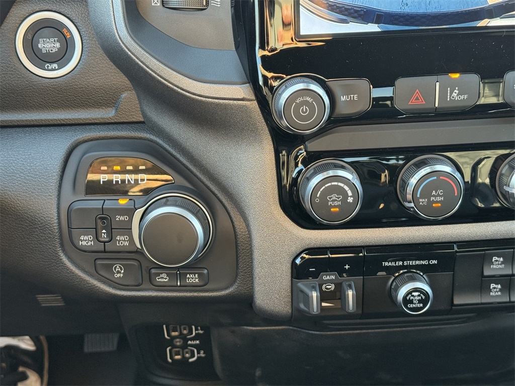 2026 Ram 1500 Warlock photo 19