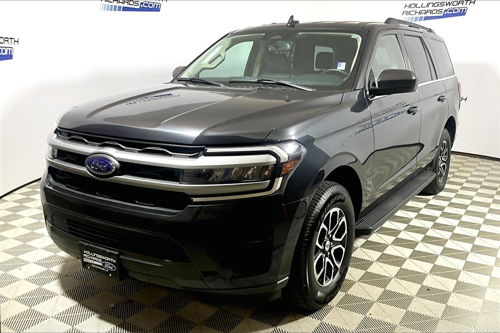 2024 Ford Expedition XLT's photo