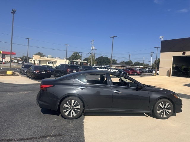 2019 Nissan Altima 2.5 SV photo 6