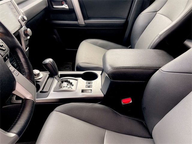 2024 Toyota 4Runner SR5 Premium photo 13