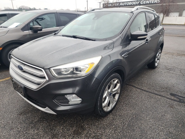 2019 Ford Escape Titanium's photo