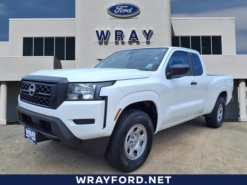 2024 Nissan Frontier S's photo