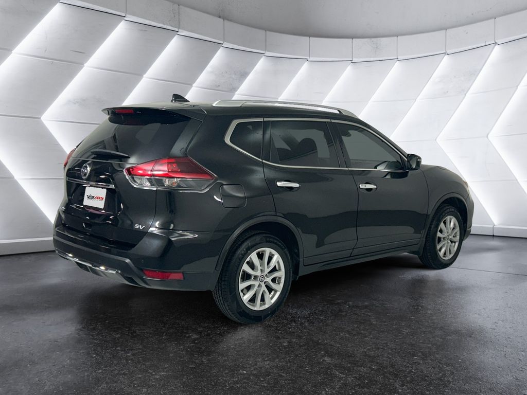2019 Nissan Rogue SV photo 4
