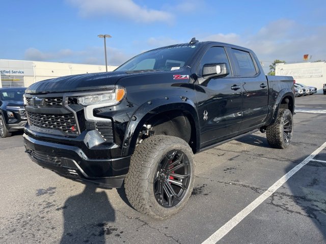 2025 Chevrolet Silverado 1500 RST photo 2