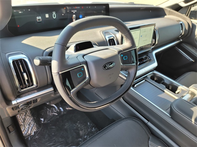 2025 Ford Expedition Platinum MAX photo 11
