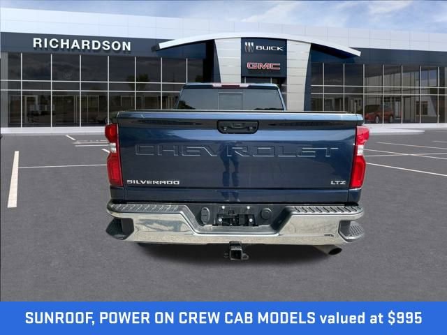 2021 Chevrolet Silverado 2500HD LTZ photo 4