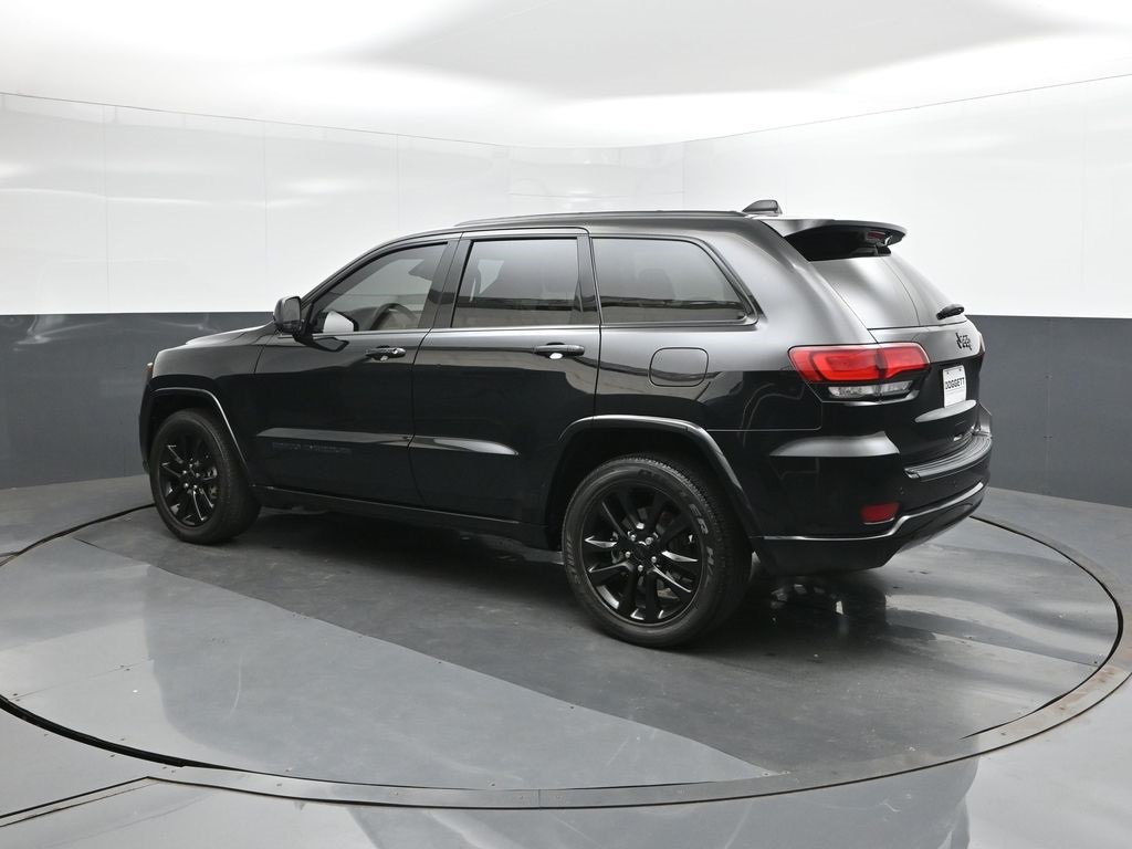 2021 Jeep Grand Cherokee Laredo X photo 5
