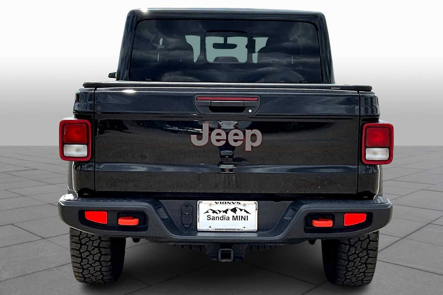 2023 Jeep Gladiator Mojave photo 4