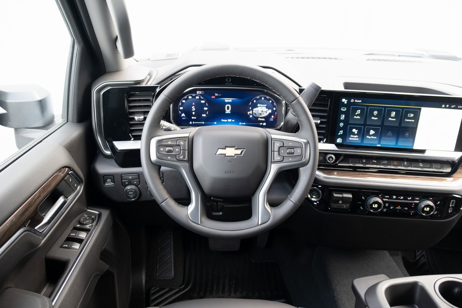 2026 Chevrolet Silverado 2500HD LT photo 2