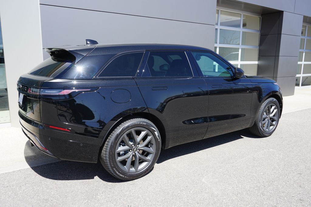 2026 Land Rover Range Rover Velar SE photo 13