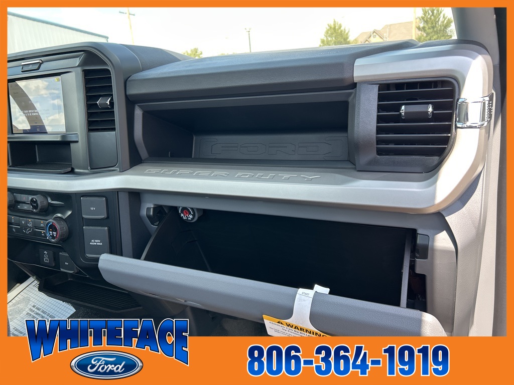 2025 Ford F-350 photo 31