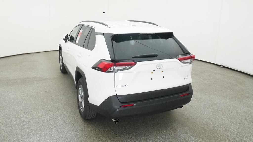 2025 Toyota RAV4 Hybrid LE photo 15