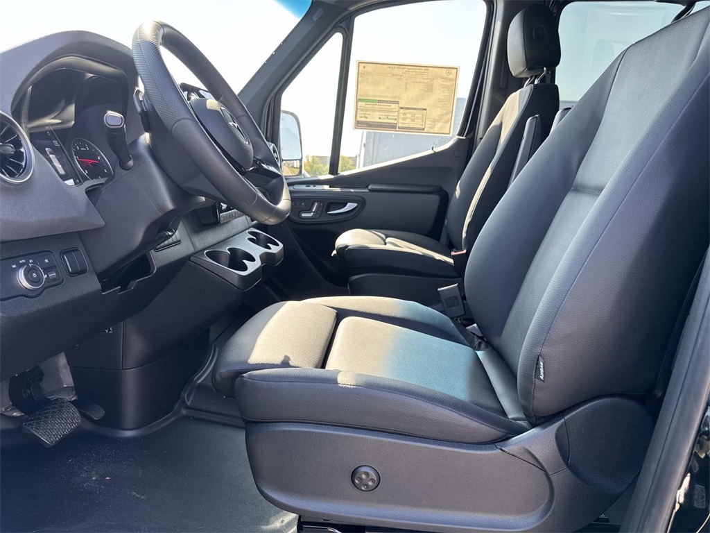 2026 Mercedes Benz S 4MATIC photo 16