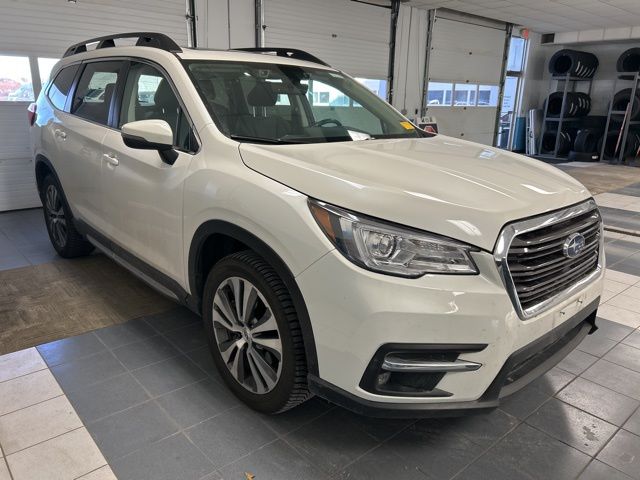 2022 Subaru Ascent Limited's photo