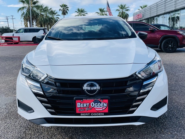 2024 Nissan Versa 1.6 S photo 2