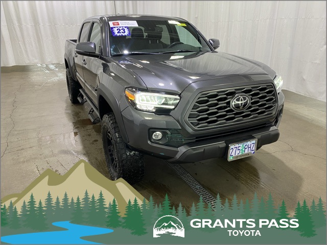 2023 Toyota Tacoma TRD Off Road's photo