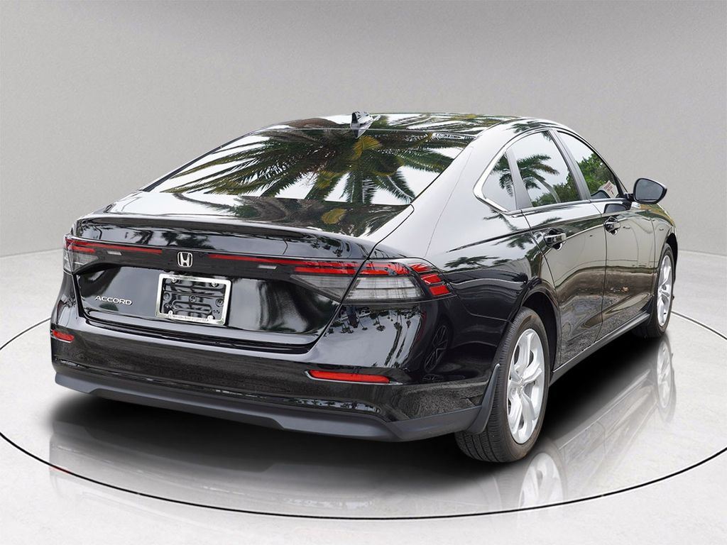 2024 Honda Accord LX photo 4