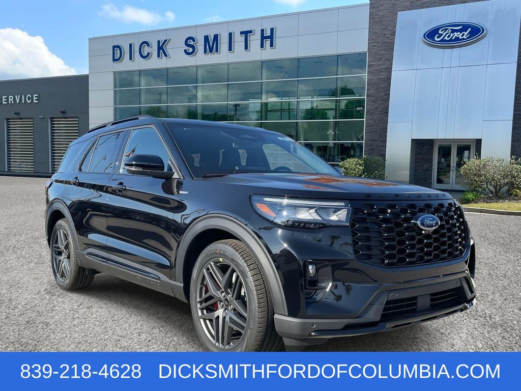 2026 Ford Explorer ST-LINE's photo