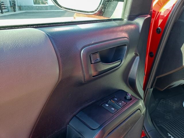 2020 Toyota Tacoma SR Access Cab photo 10