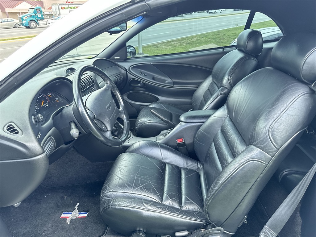 1996 Ford Mustang GT photo 16