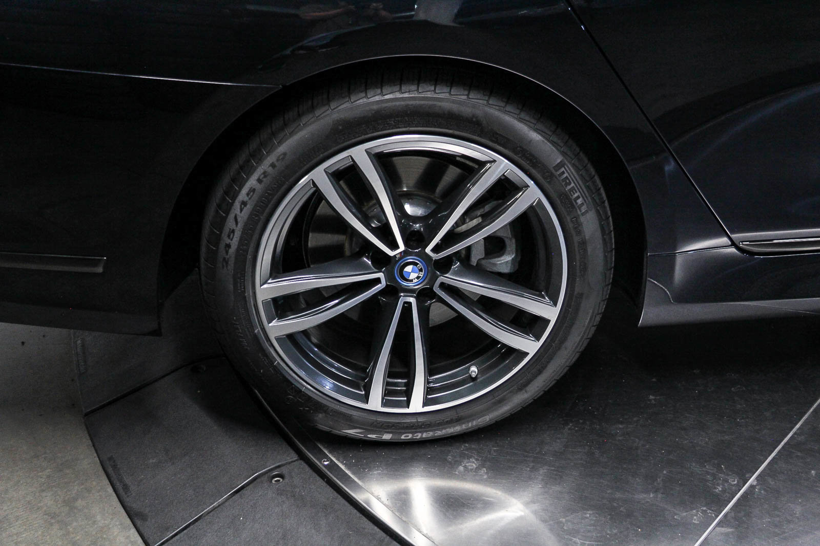 2022 Bmw 745Le photo 8