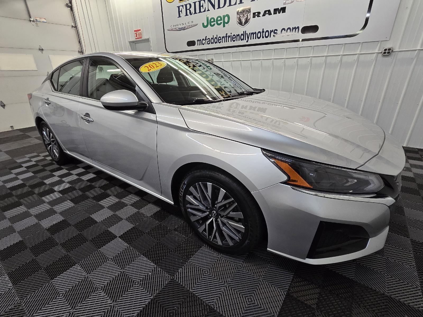 2023 Nissan Altima 2.5 SV photo 3