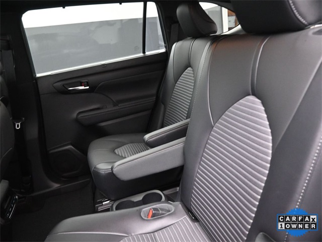 2021 Toyota Highlander XSE photo 12