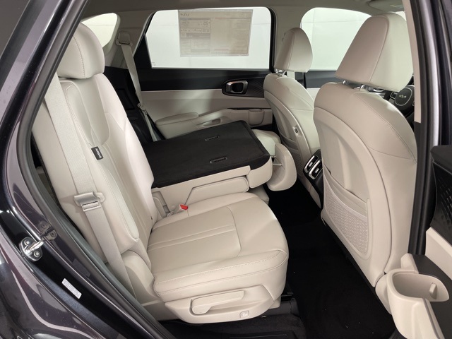 2025 Kia Sorento S photo 39