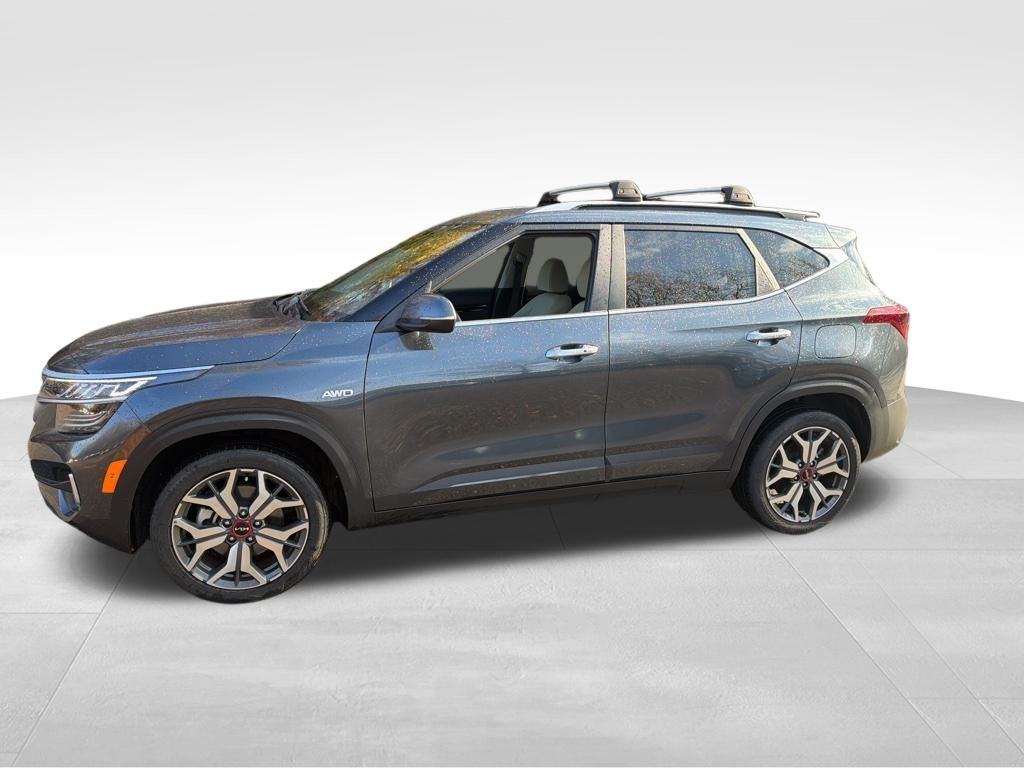 2023 Kia Seltos SX photo 2