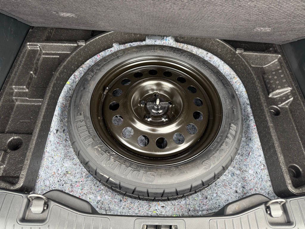 2022 Ford Escape SEL photo 28