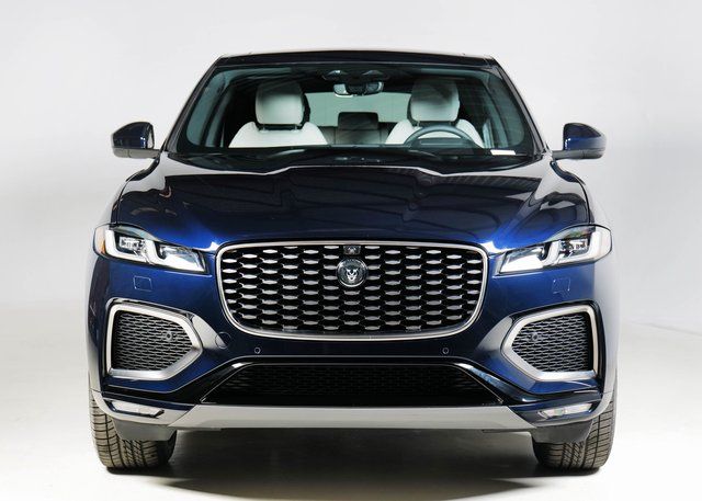 2026 Jaguar F-PACE P250 R-Dynamic S photo 4