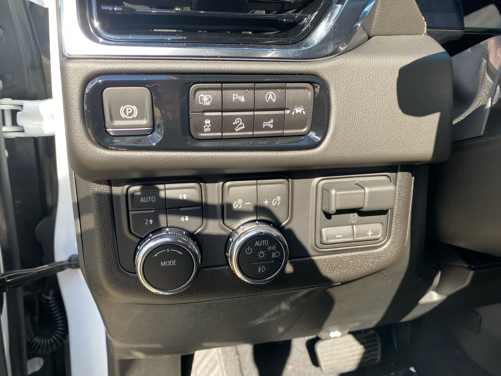 2026 Gmc Yukon photo 9