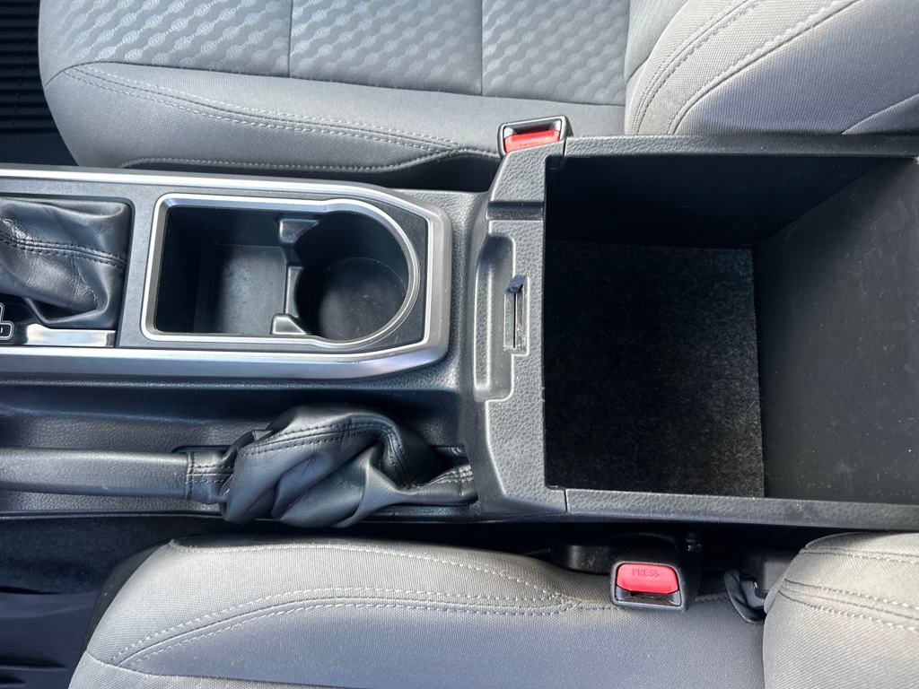 2022 Toyota Tacoma SR5 photo 25