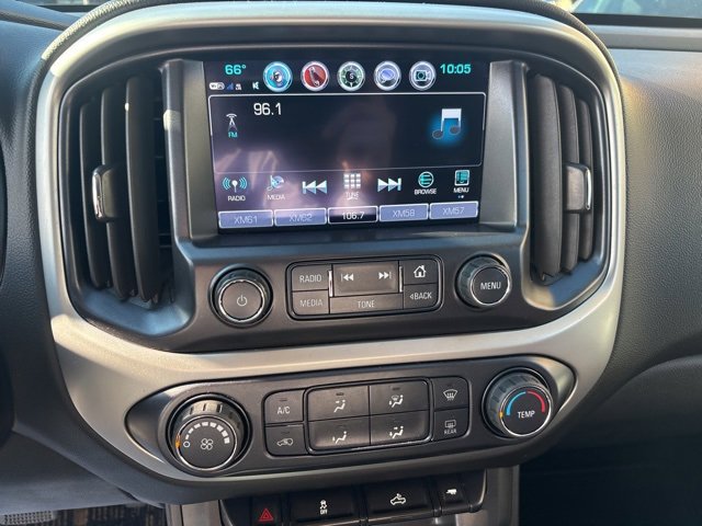 2018 Chevrolet Colorado LT photo 12