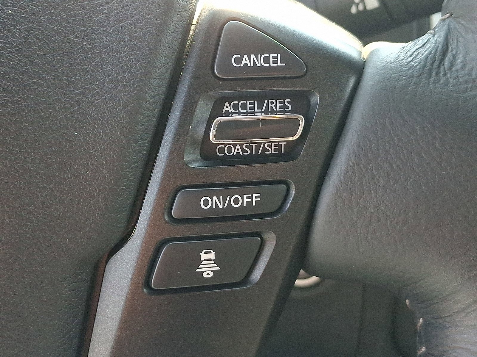 2024 Nissan Frontier SV photo 22