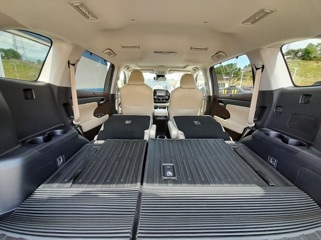 2022 Toyota Highlander XLE photo 57