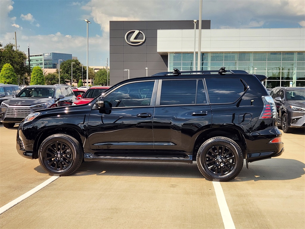 2023 Lexus GX 460 photo 2