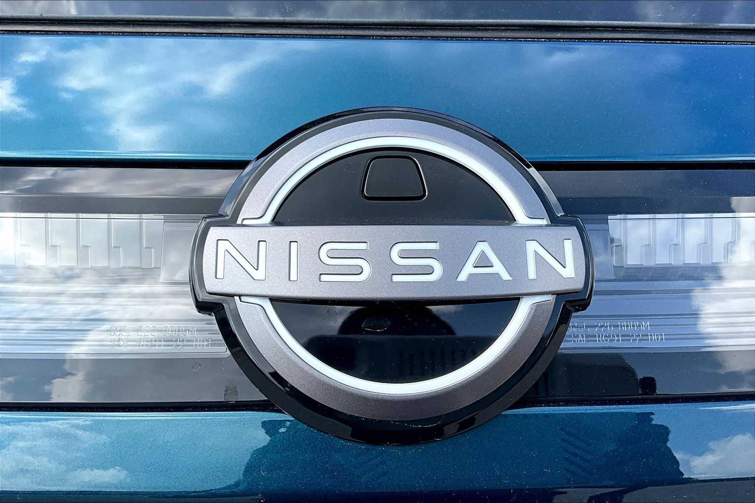 2025 Nissan Murano Platinum photo 8