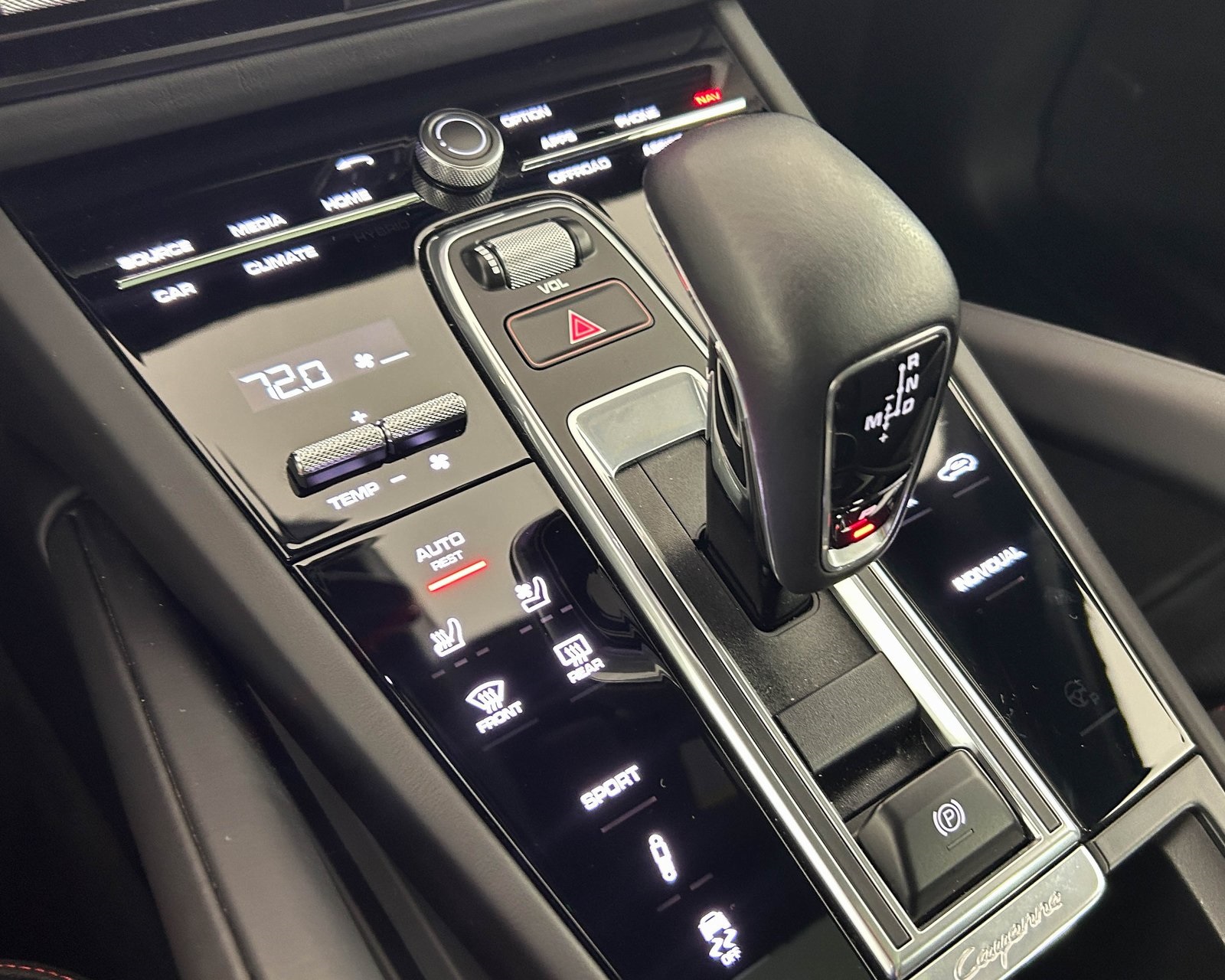 2020 Porsche Cayenne S photo 19