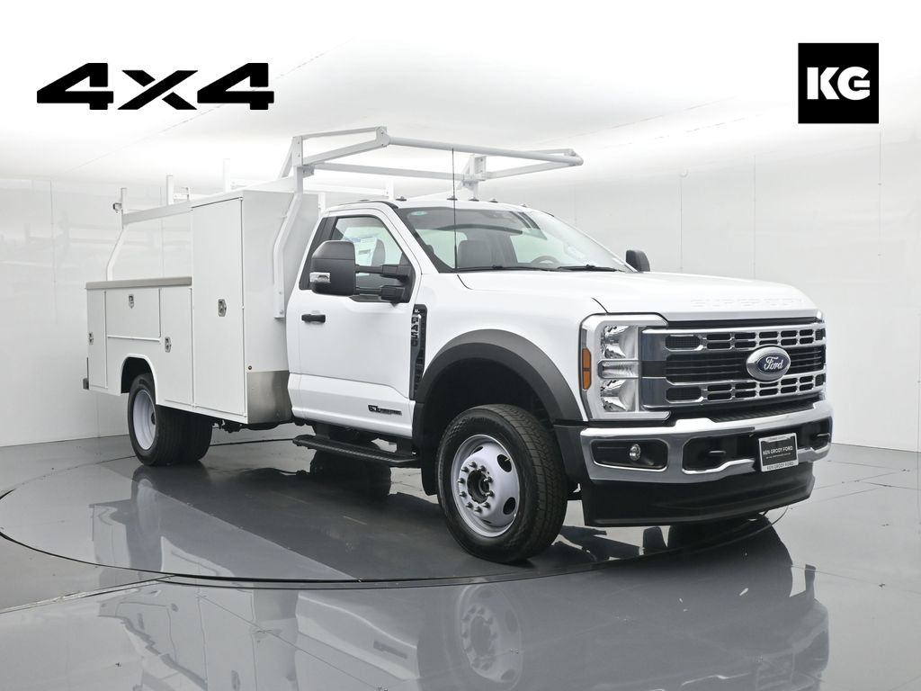 2024 Ford F-450 Super Duty Chassis Cab XL's photo
