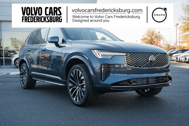 2026 Volvo XC90 Plus's photo