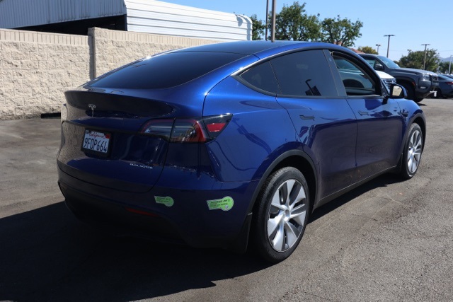 2023 Tesla Model Y Long Range photo 3