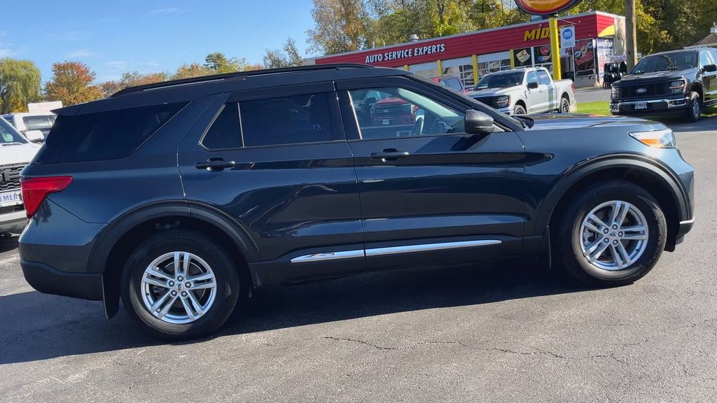 2022 Ford Explorer XLT photo 4