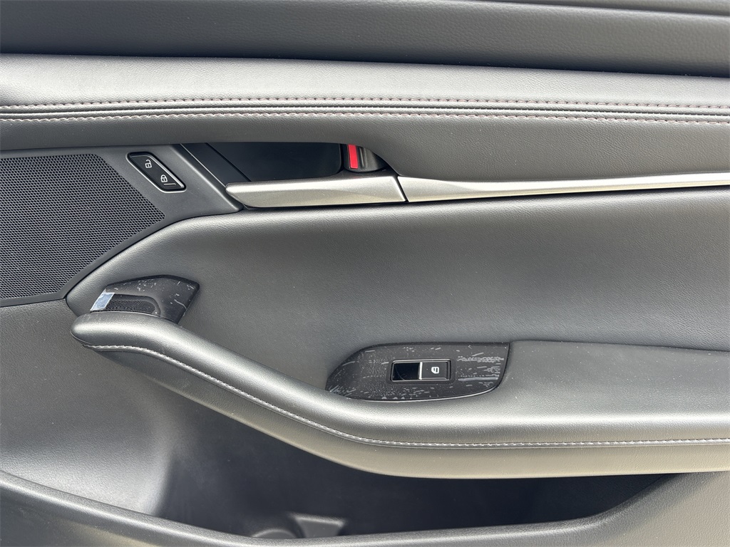 2025 Mazda Mazda3 2.5 Select Sport photo 8