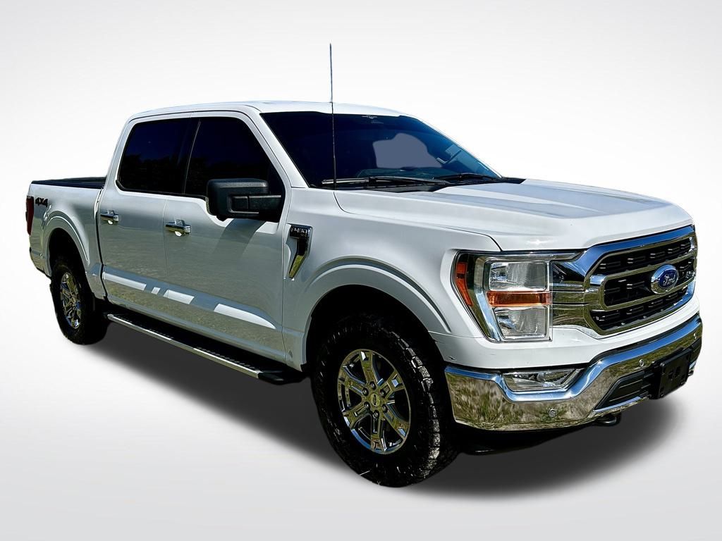 2023 Ford F-150 XLT photo 2