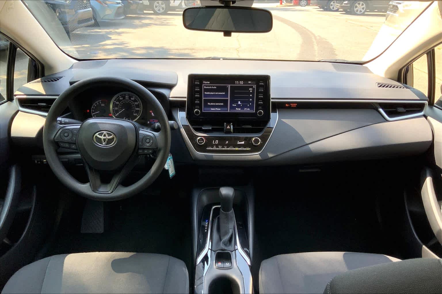 2020 Toyota Corolla LE photo 13